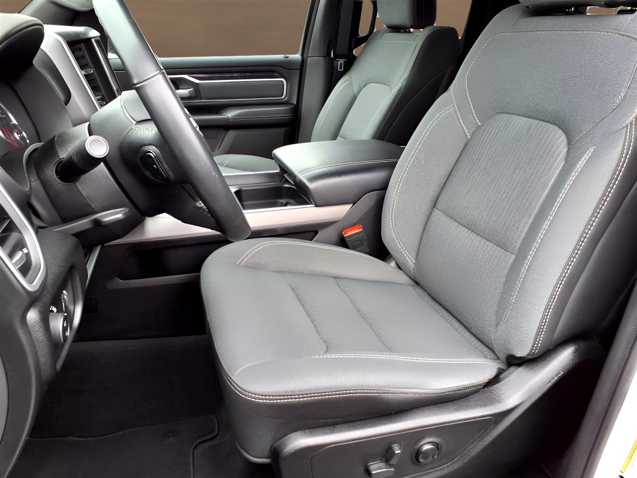 Ram Truck 1500 Big Horn 4x4 Quad Cab 6'4" Box 2022 Ram Truck 1500 Big Horn 4x4 Quad Cab 6'4" Box 2022