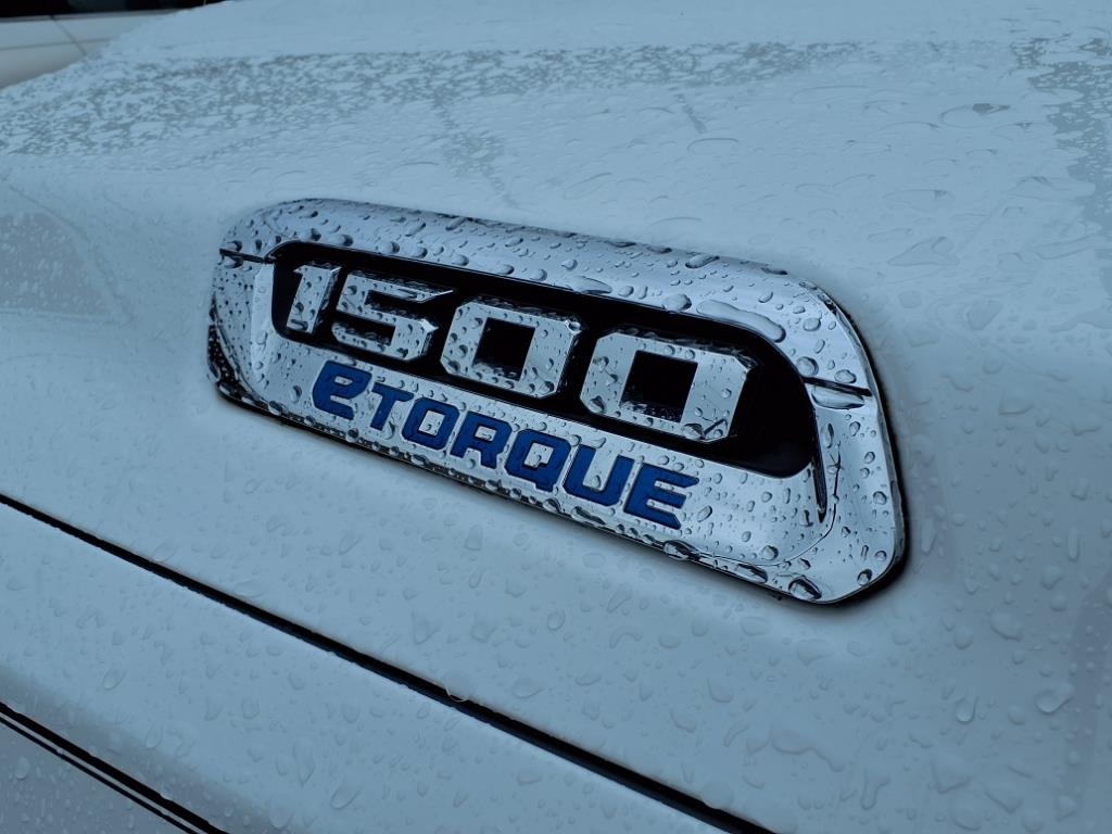 Ram Truck 1500 Big Horn 4x4 Quad Cab 6'4" Box 2022