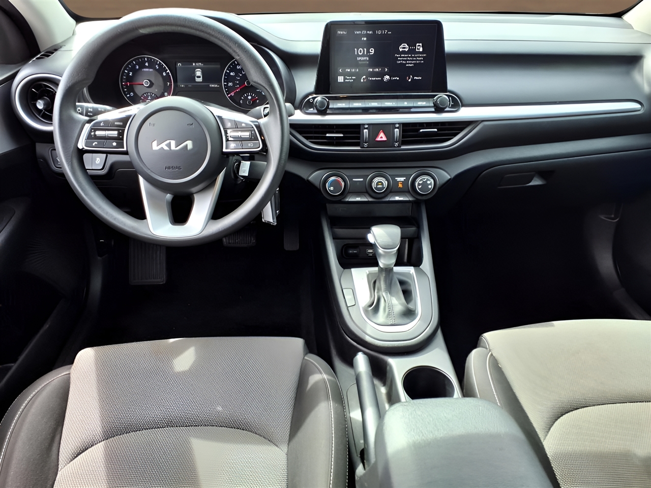 Kia Forte LXS IVT 2024 Kia Forte LXS IVT 2024
