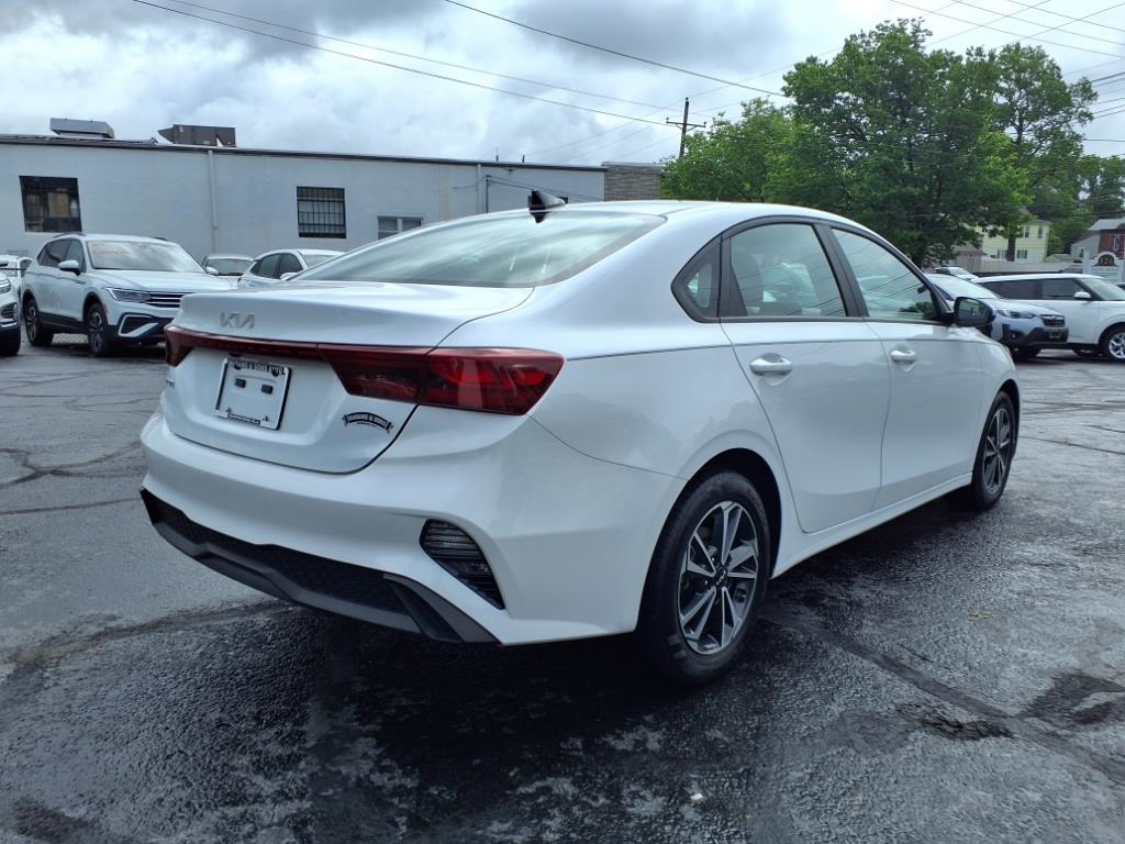 Kia Forte LXS IVT 2024