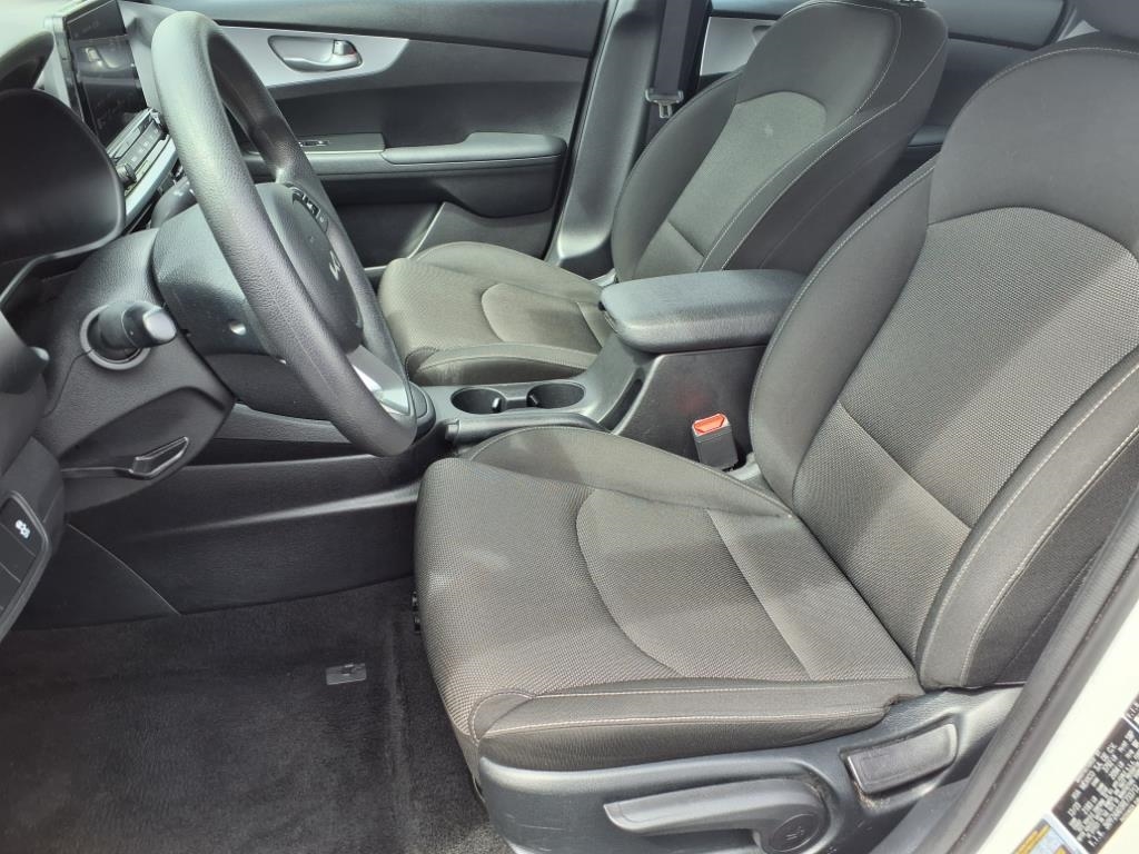 Kia Forte LXS IVT 2024