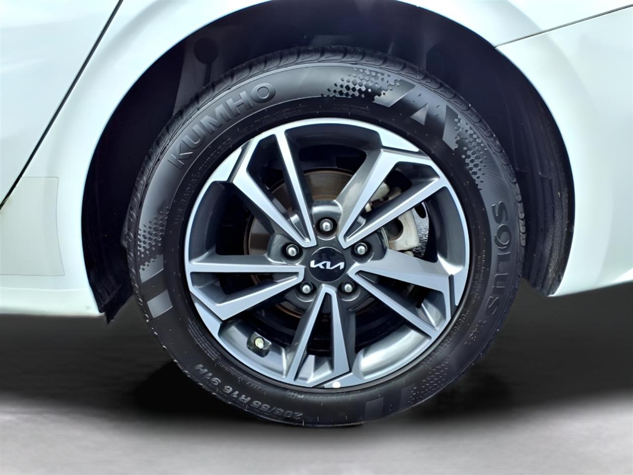 Kia Forte LXS IVT 2024