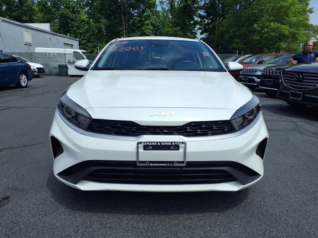 Kia Forte LXS IVT 2024