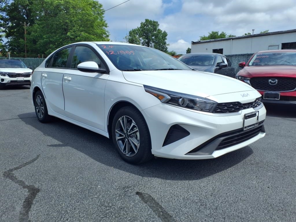 Kia Forte LXS IVT 2024