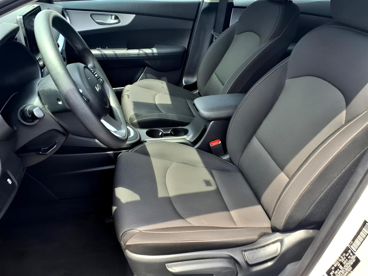 Kia Forte LXS IVT 2024