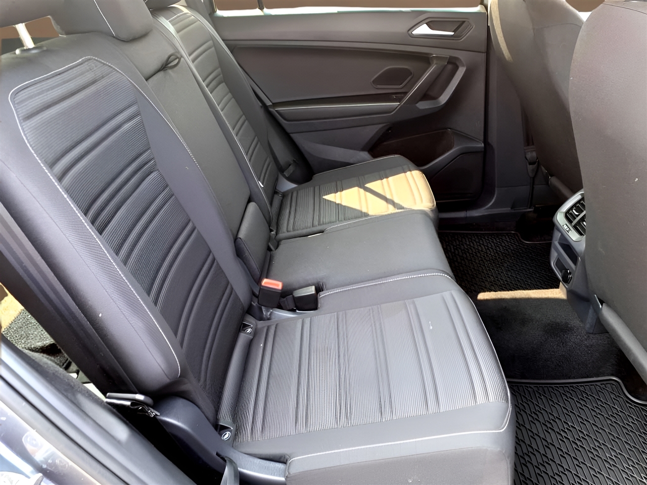 Volkswagen Tiguan 2.0T S 4Motion 2023 Volkswagen Tiguan 2.0T S 4Motion 2023