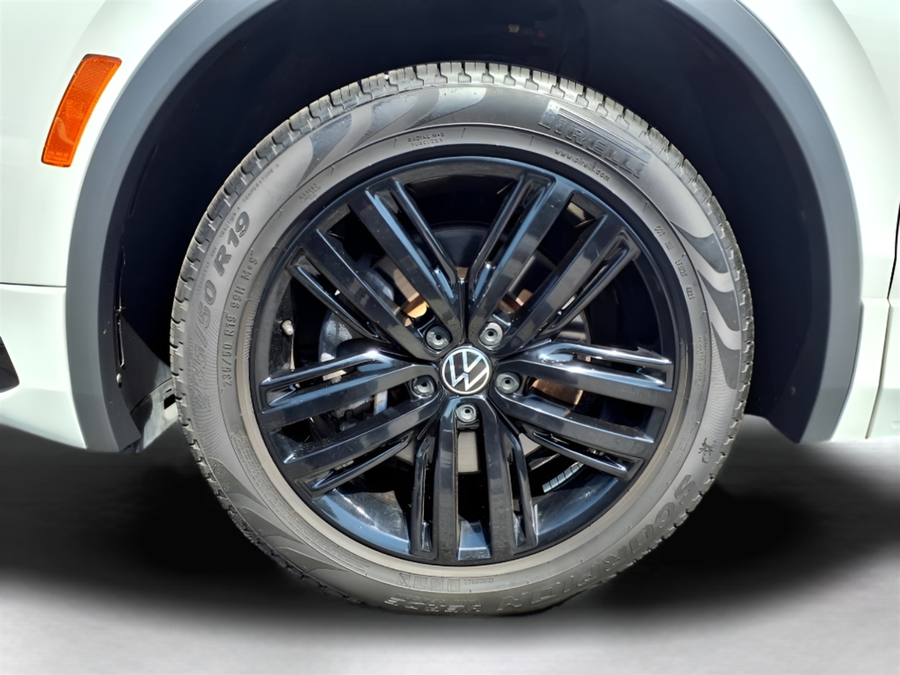 Volkswagen Tiguan 2.0T SE R-Line Black 4MOTION 2022 Volkswagen Tiguan 2.0T SE R-Line Black 4MOTION 2022