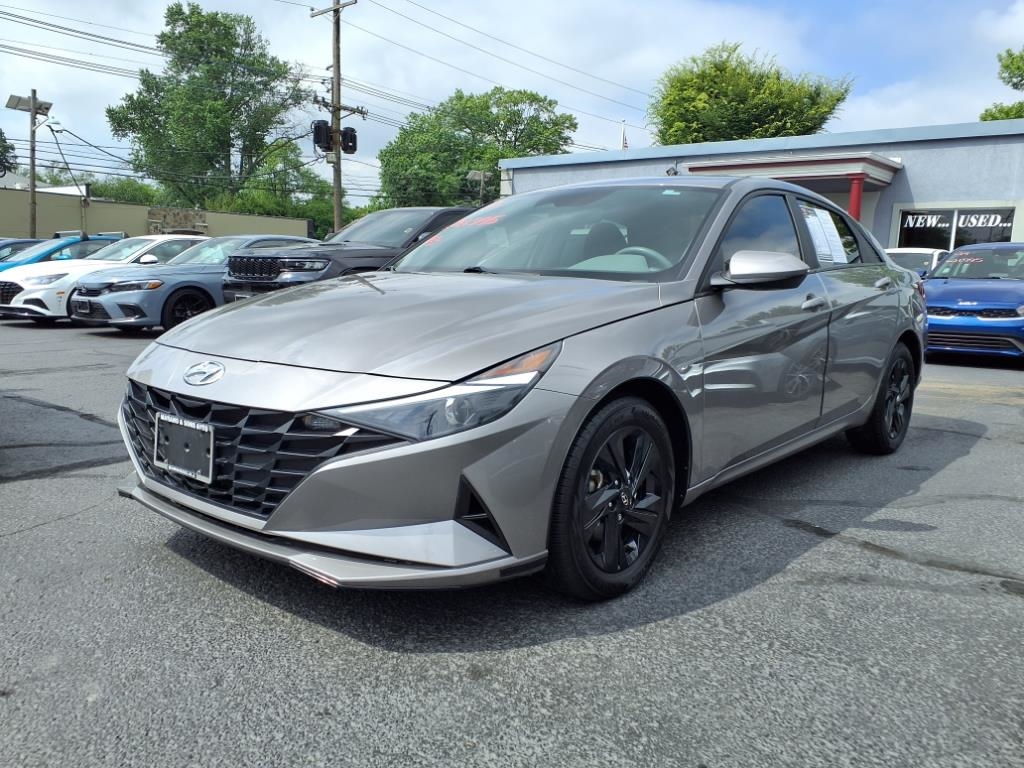 2023 Hyundai Elantra SEL IVT