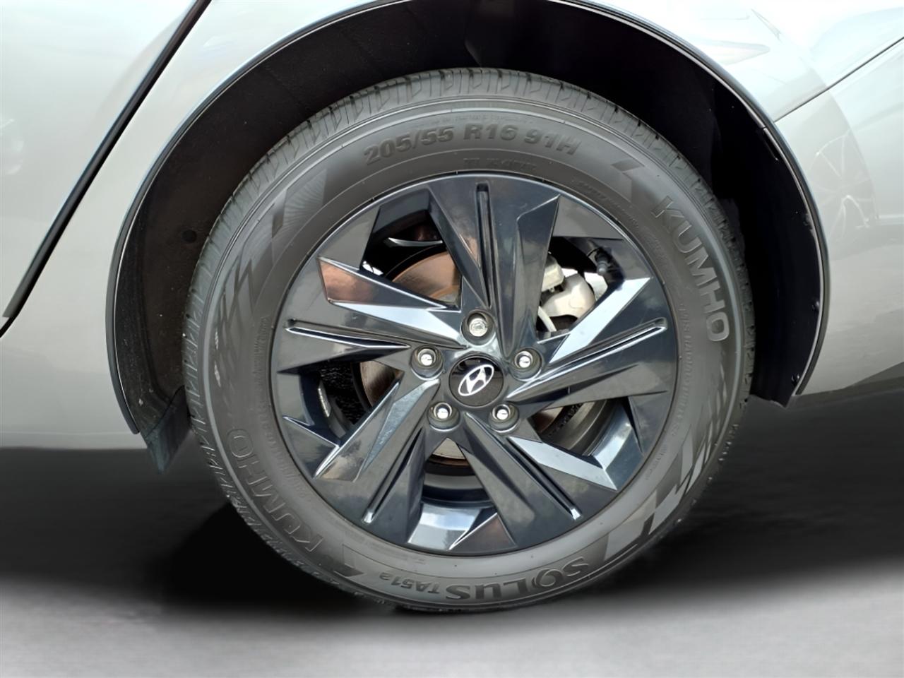 Hyundai Elantra SEL IVT 2023