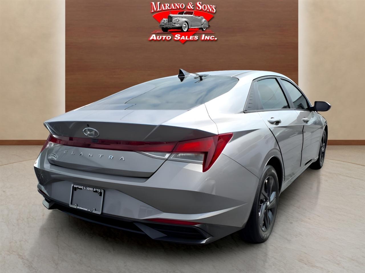 Hyundai Elantra SEL IVT 2023