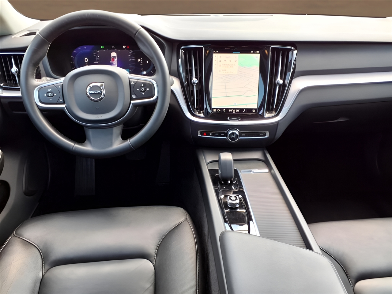 Volvo S60 B5 AWD Core 2025