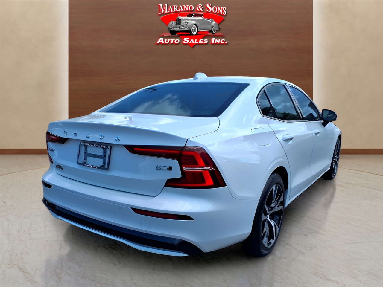 Volvo S60 B5 AWD Core 2025
