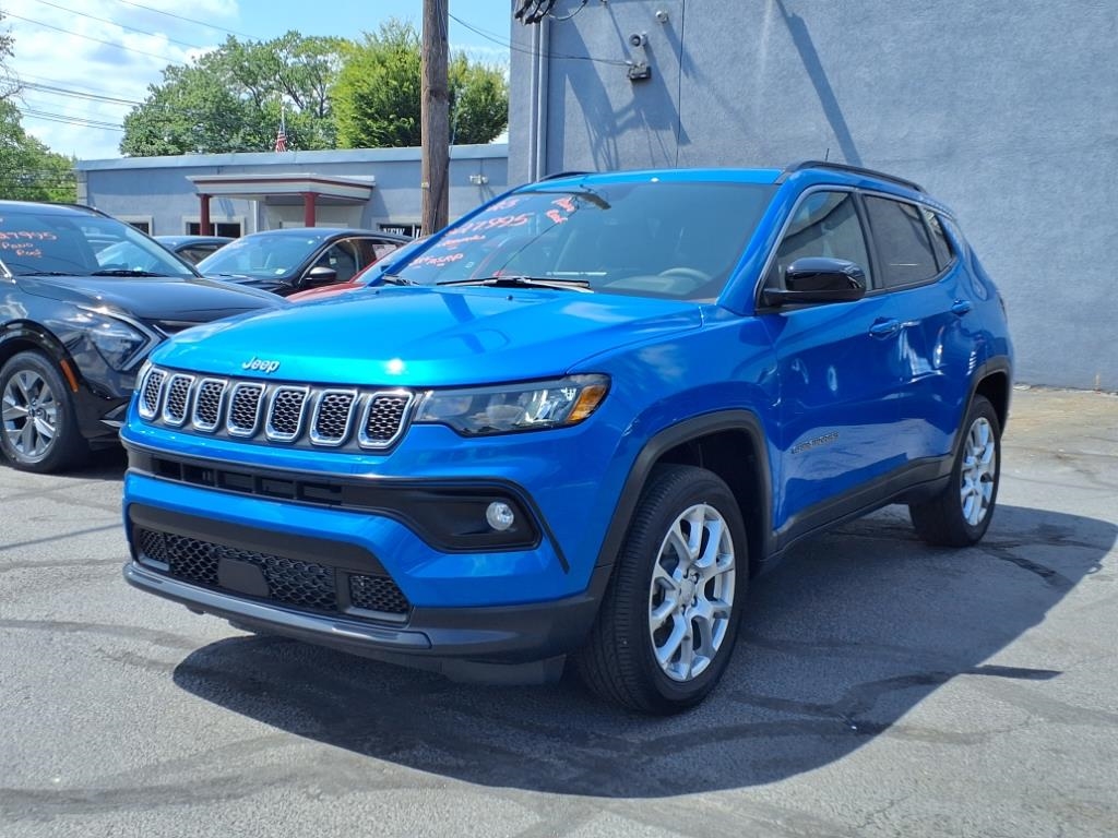 2023 Jeep Compass Latitude Lux 4x4