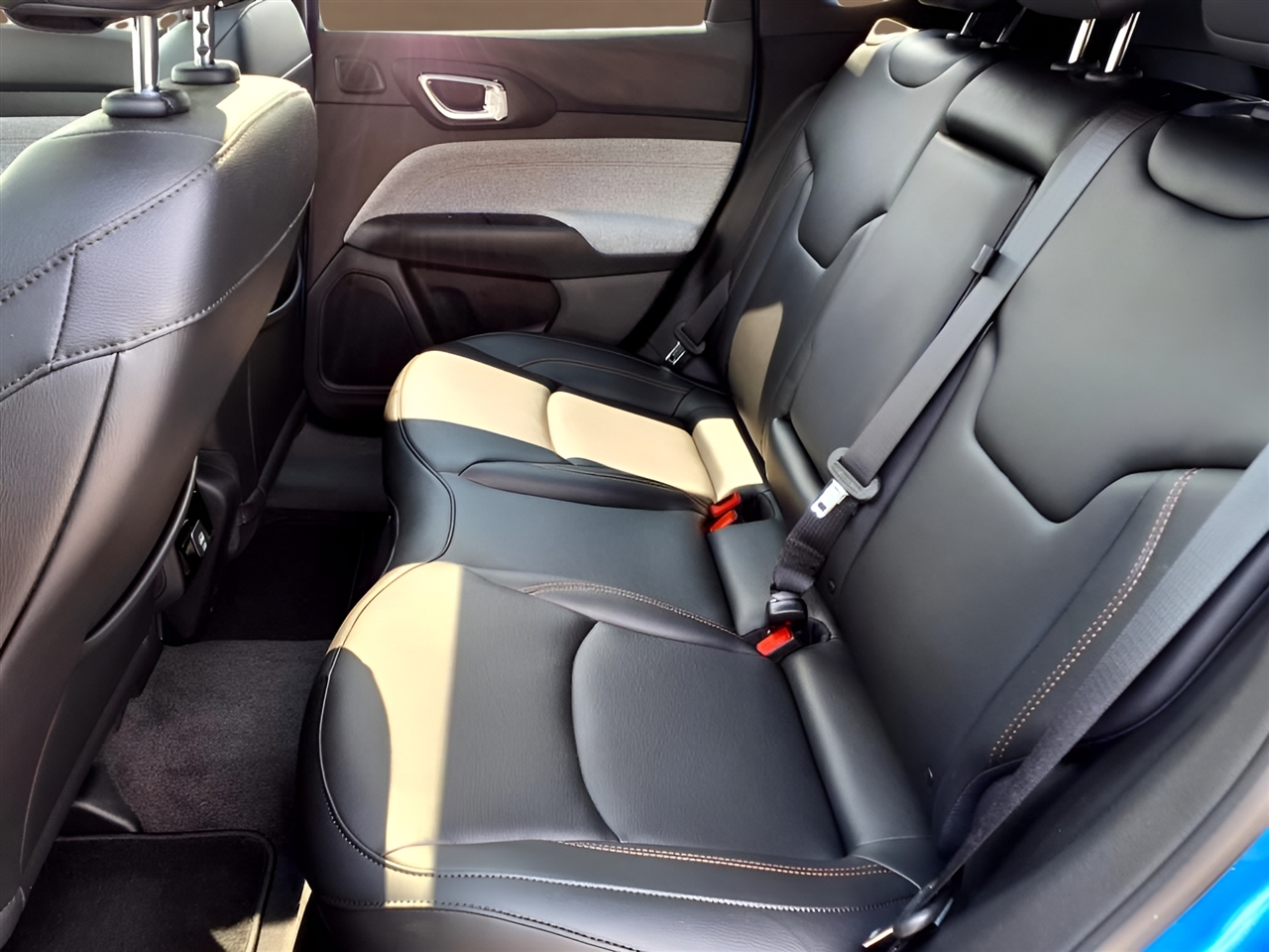 Jeep Compass Latitude Lux 4x4 2023