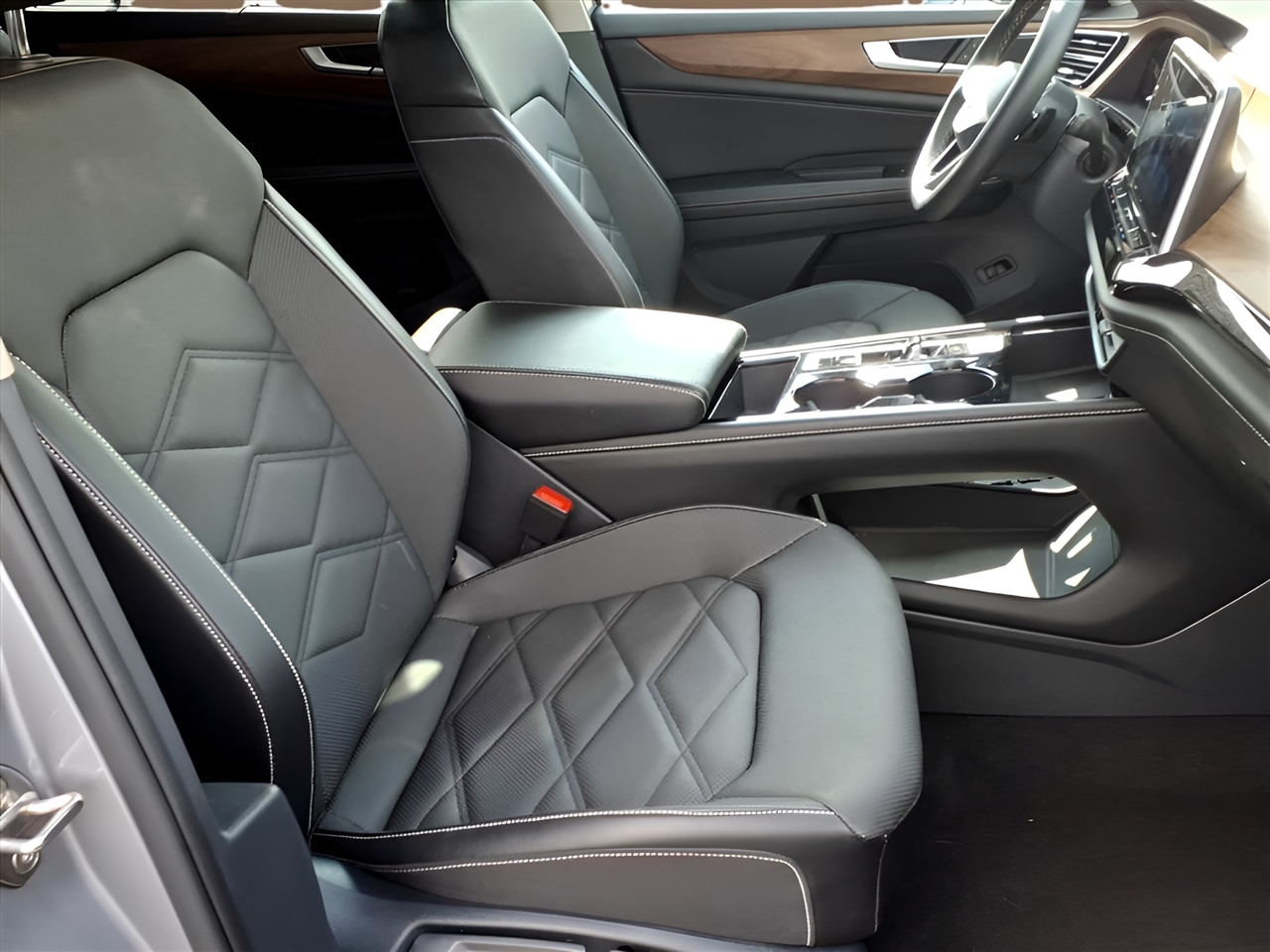 Volkswagen Atlas 2.0T SE w/Technology 4MOTION 2024 Volkswagen Atlas 2.0T SE w/Technology 4MOTION 2024