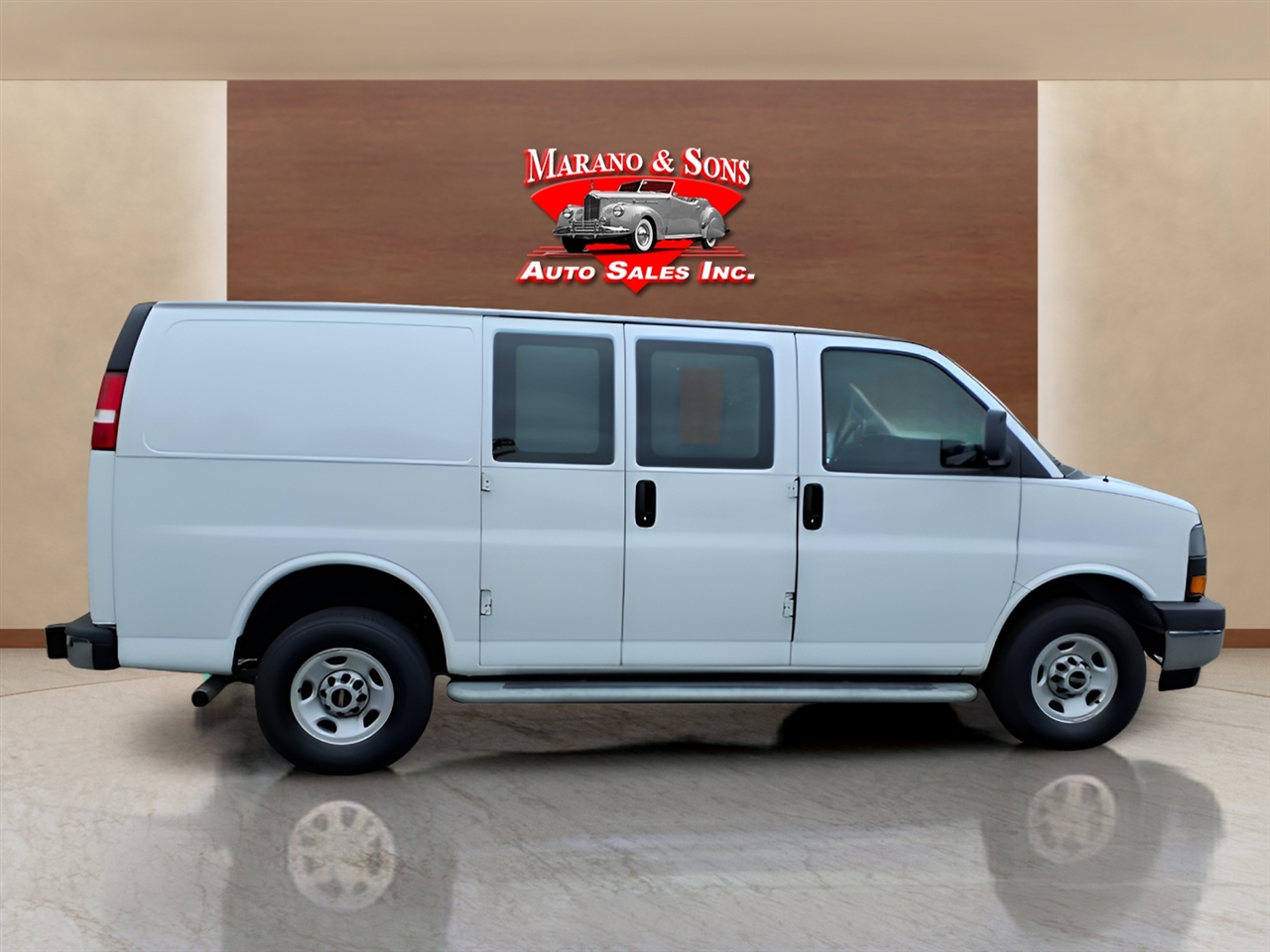GMC Savana Cargo Van RWD 2500 135" 2023 GMC Savana Cargo Van RWD 2500 135" 2023