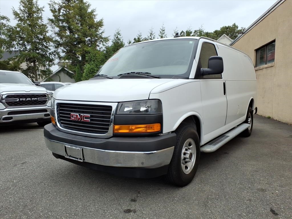 2023 GMC Savana Cargo Van RWD 2500 135"