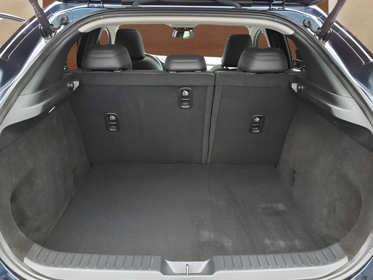 Mazda CX-30 2.5 S Premium Package AWD 2022 Mazda CX-30 2.5 S Premium Package AWD 2022