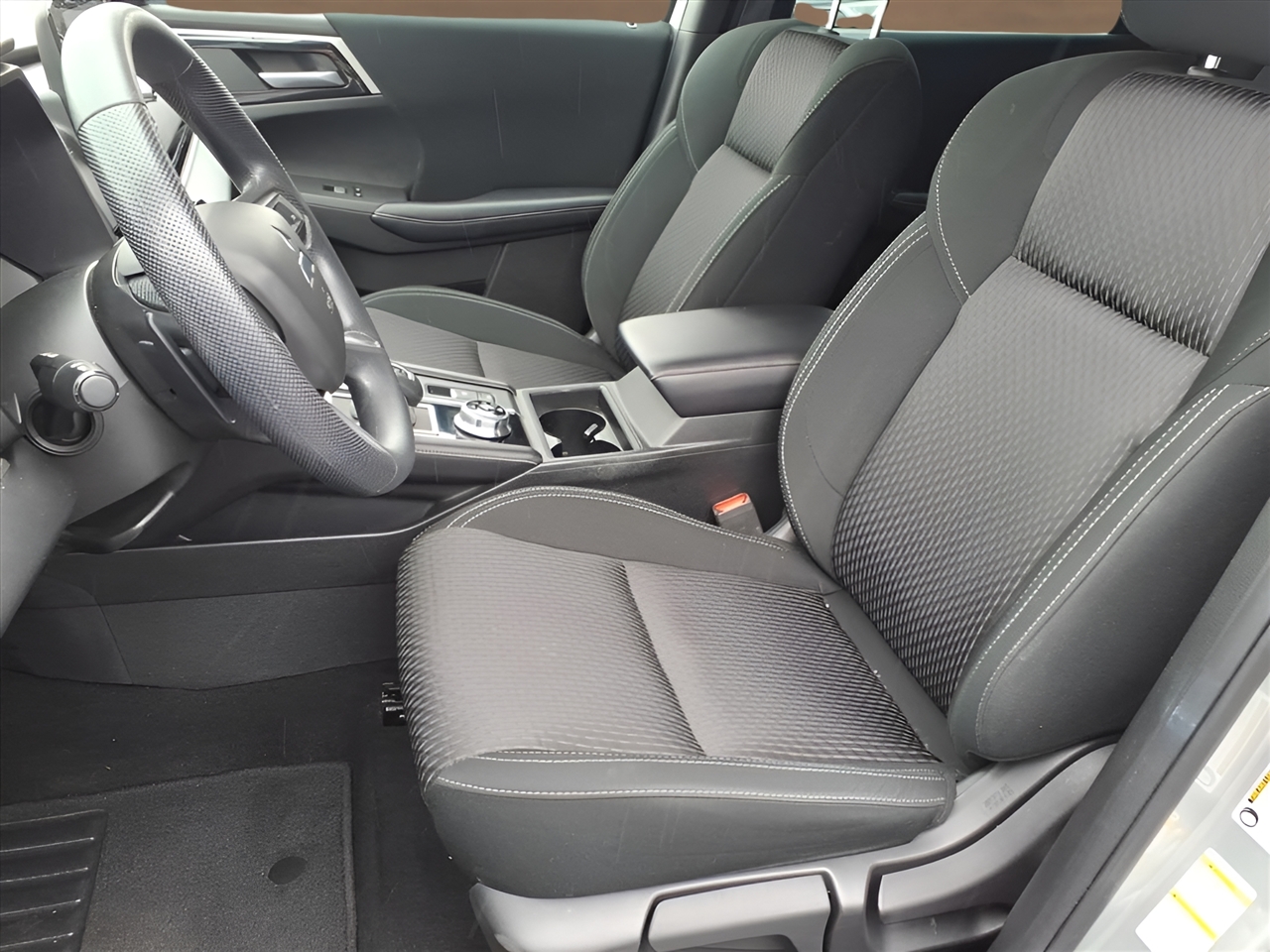 Mitsubishi Outlander ES S-AWC 2023