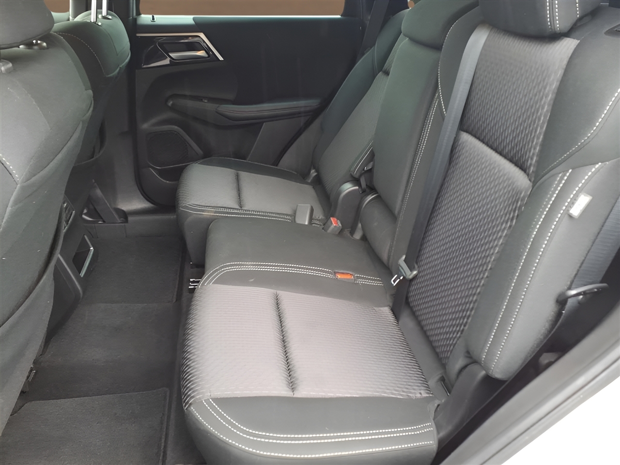 Mitsubishi Outlander ES S-AWC 2023