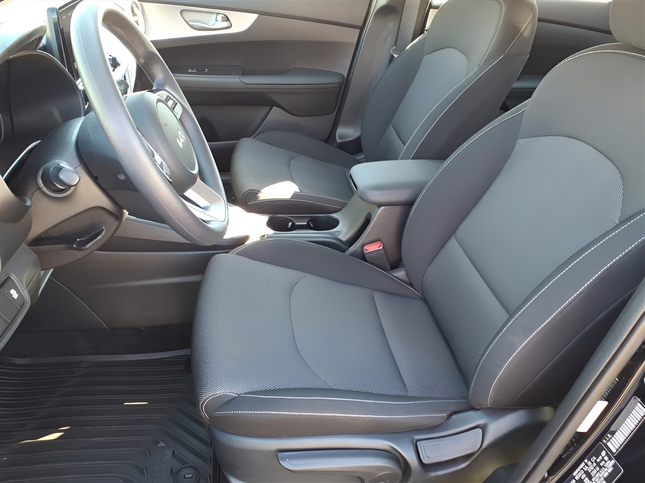 Kia Forte LXS IVT 2024