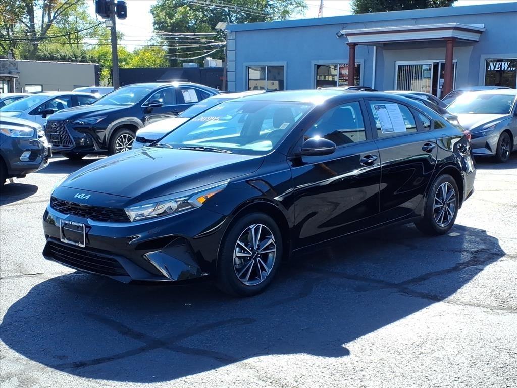 2024 Kia Forte LXS IVT