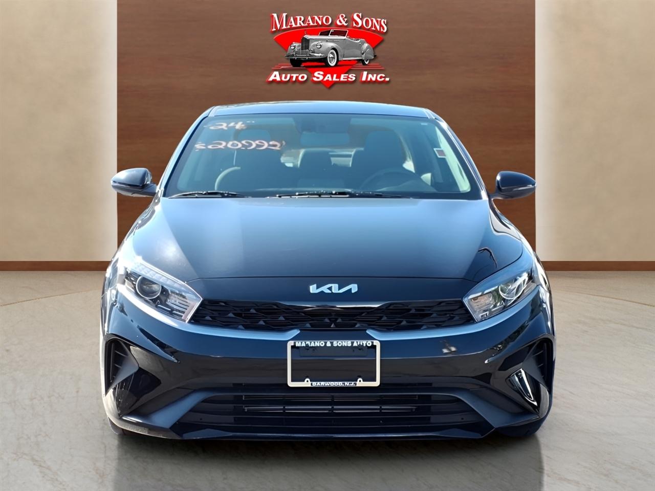 Kia Forte LXS IVT 2024