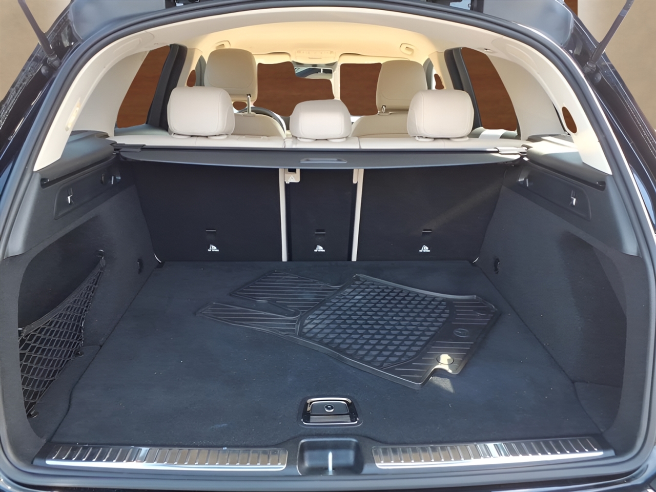 Mercedes-Benz GLC GLC 300 4MATIC SUV 2022