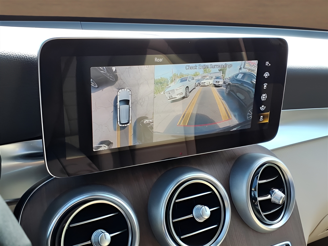 Mercedes-Benz GLC GLC 300 4MATIC SUV 2022