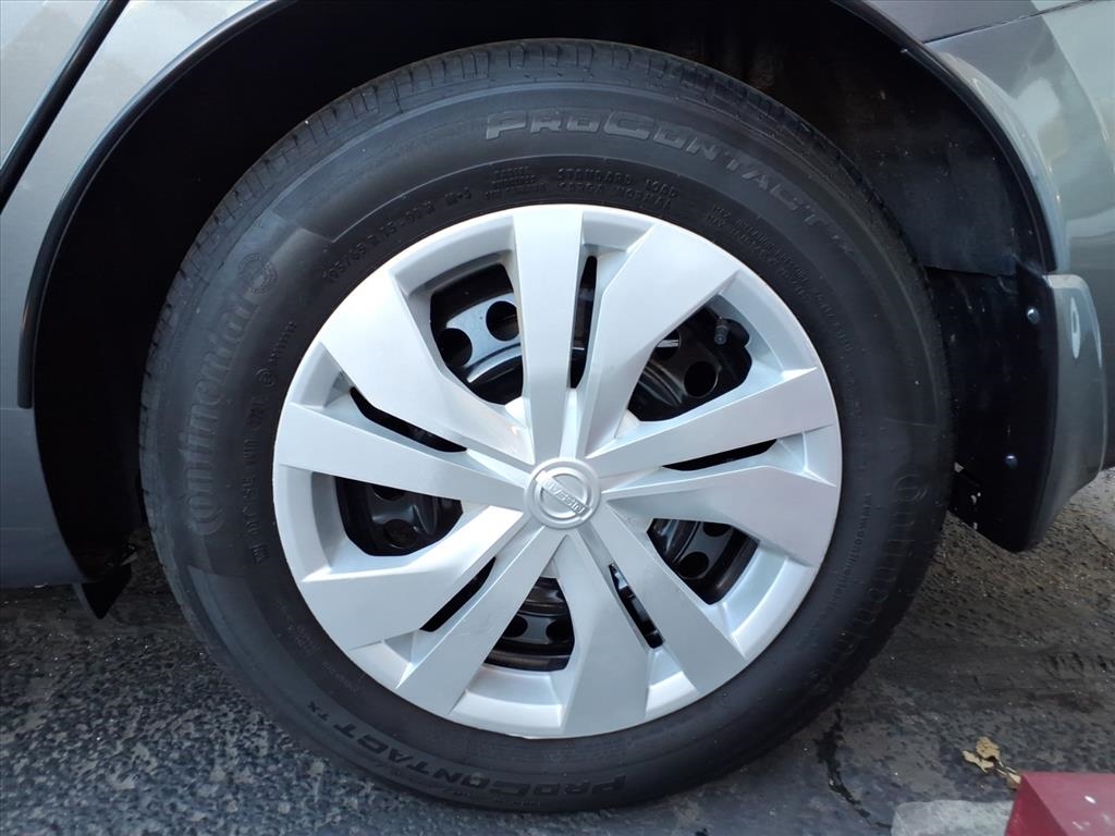 Nissan Versa S CVT 2022