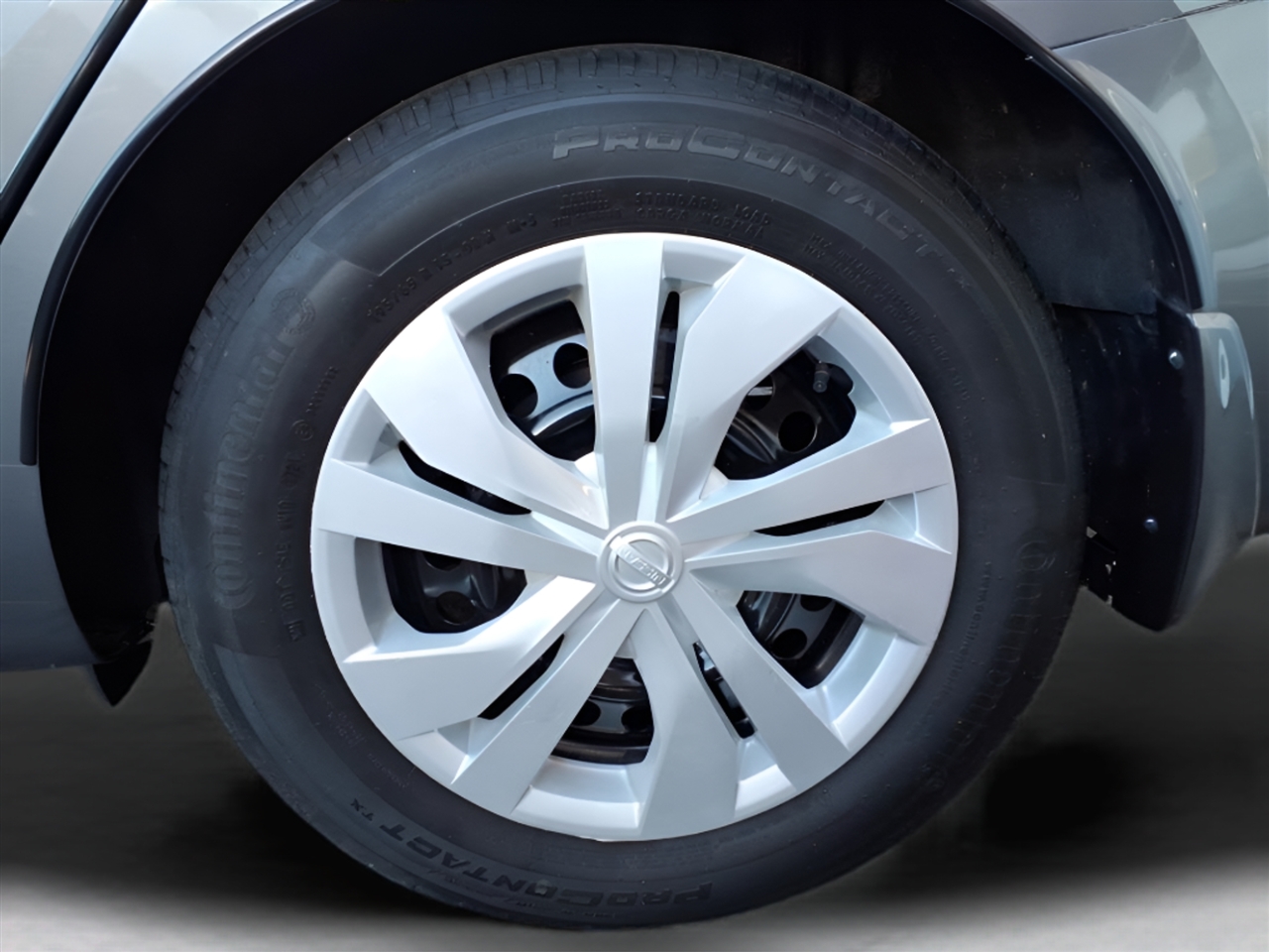 Nissan Versa S CVT 2022