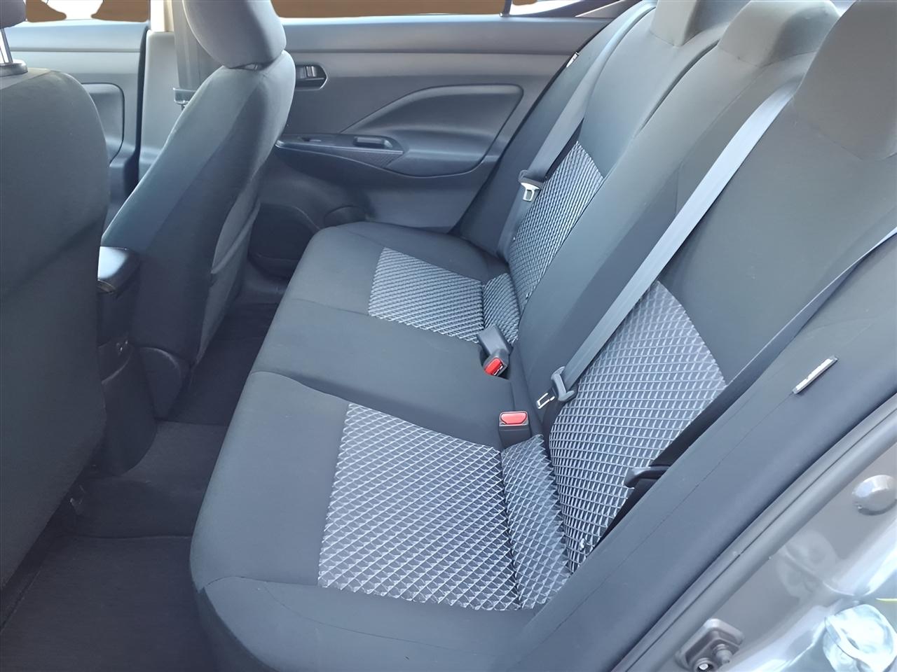 Nissan Versa S CVT 2022