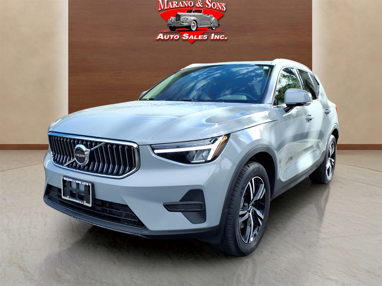 2025 Volvo XC40