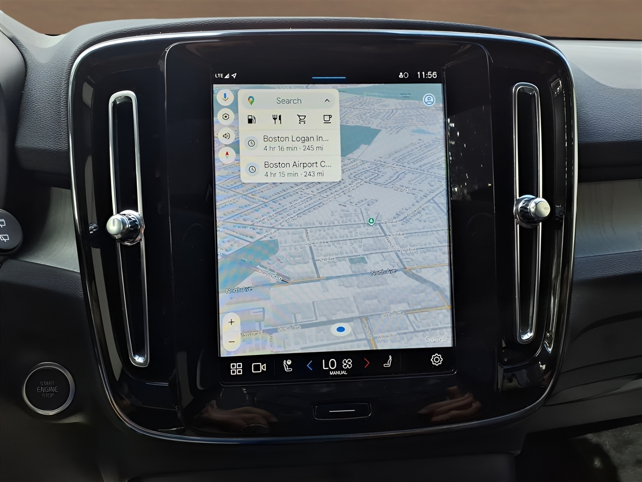 Volvo XC40 B5 AWD Core Bright Theme 2025