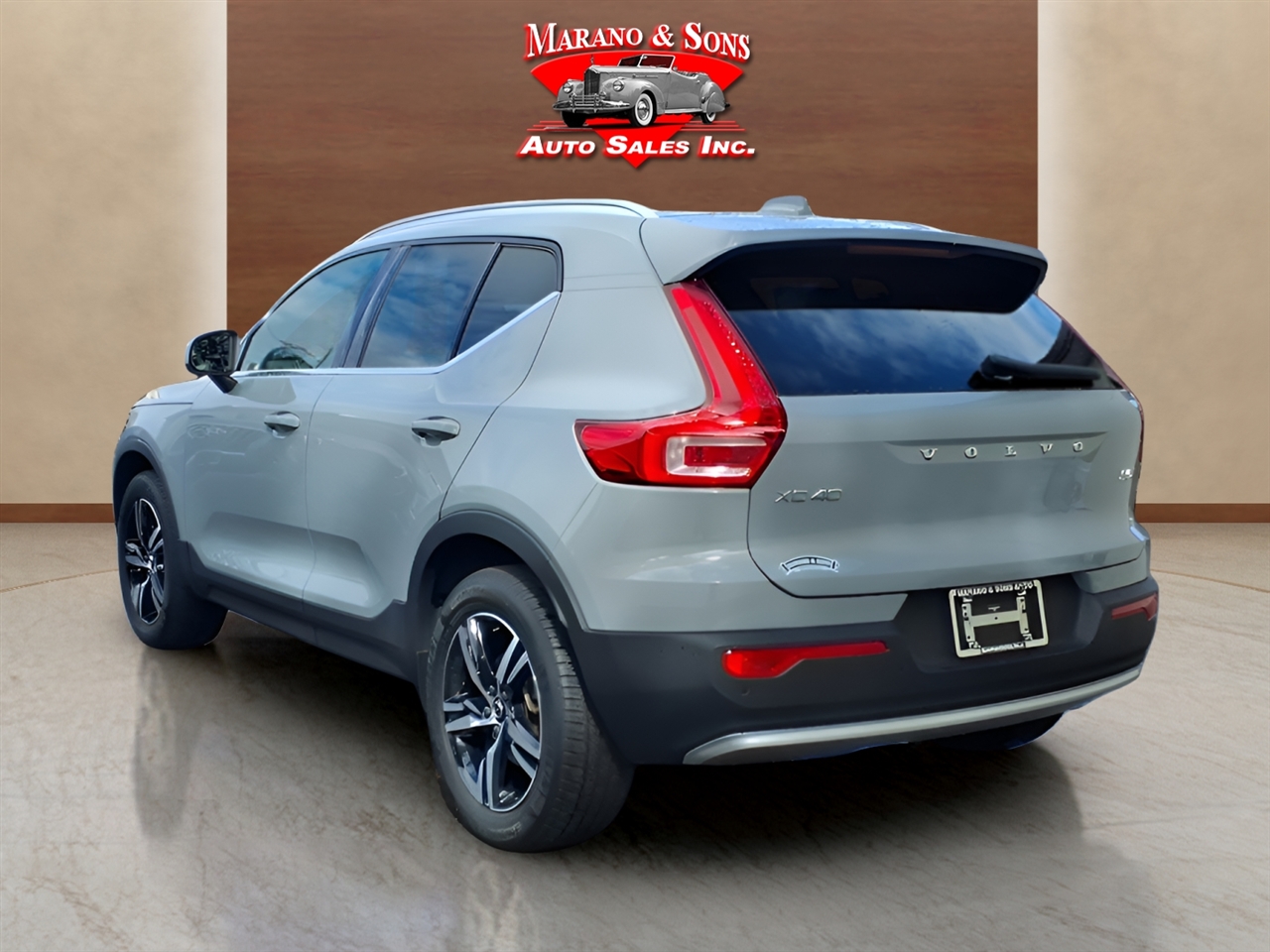 Volvo XC40 B5 AWD Core Bright Theme 2025