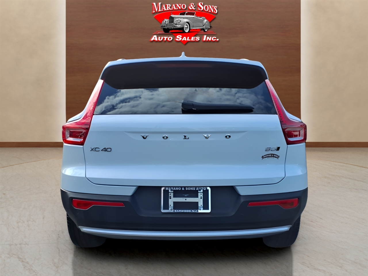 Volvo XC40 B5 AWD Core Bright Theme 2025