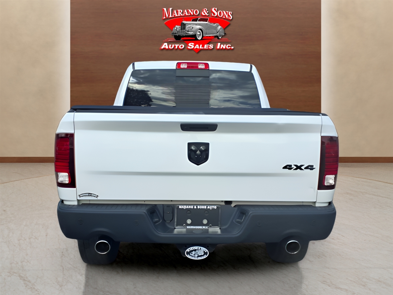 Ram Truck 1500 Classic Warlock 4x4 Quad Cab 6'4" Box 2020 Ram Truck 1500 Classic Warlock 4x4 Quad Cab 6'4" Box 2020