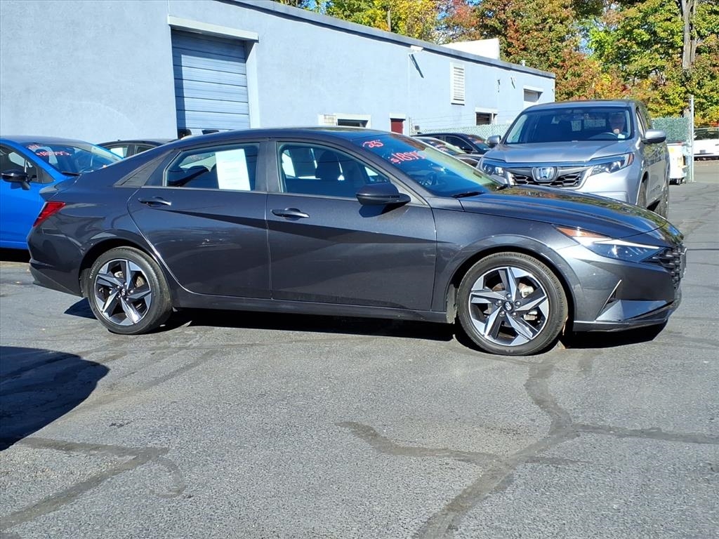 Hyundai Elantra SEL IVT 2023