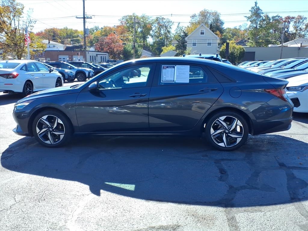 Hyundai Elantra SEL IVT 2023