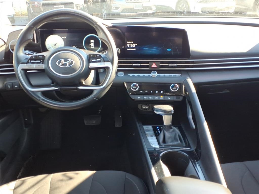 Hyundai Elantra SEL IVT 2023