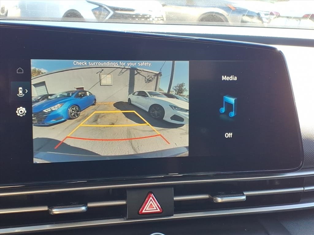 Hyundai Elantra SEL IVT 2023