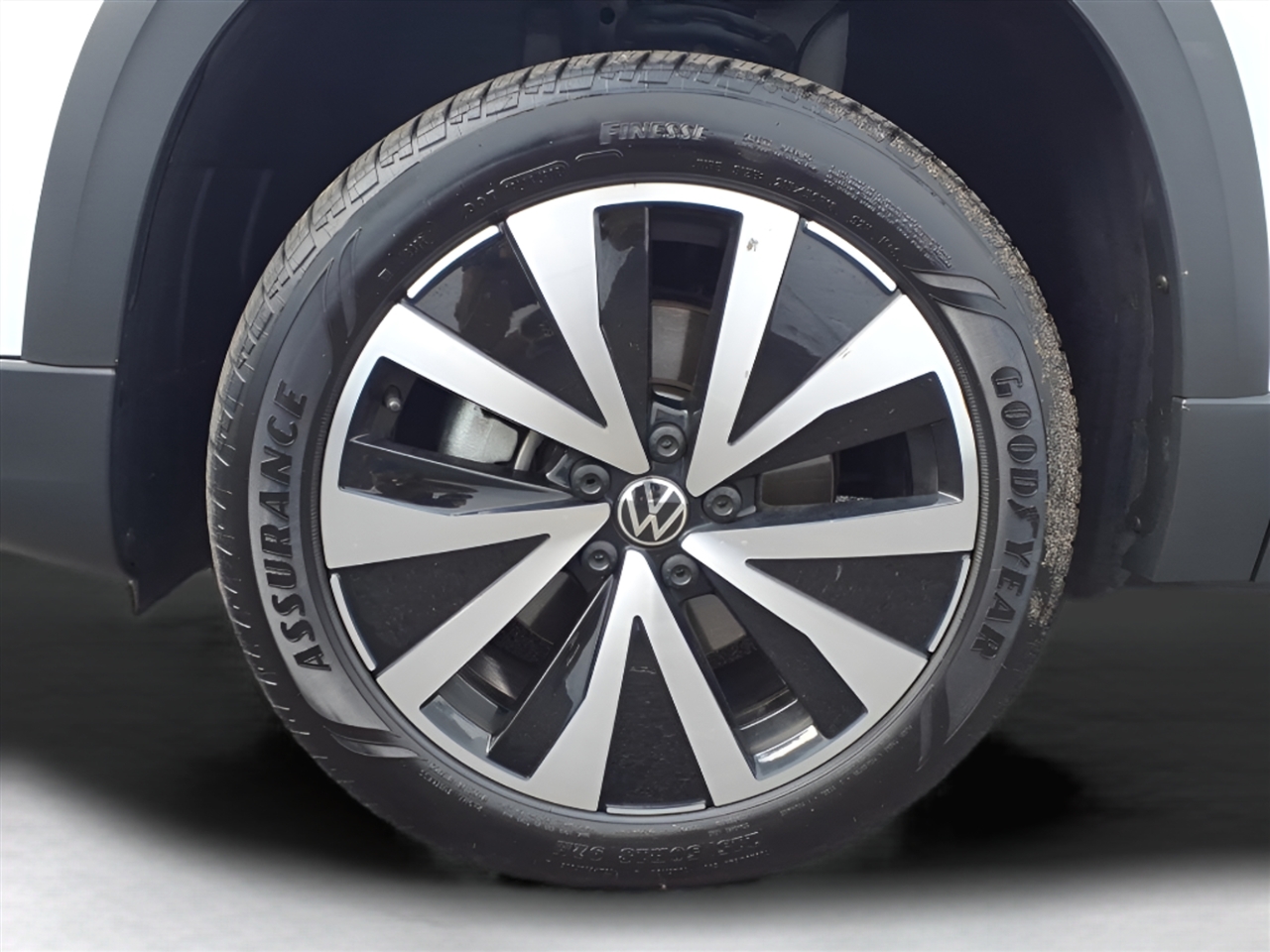 Volkswagen Taos SE FWD 2024