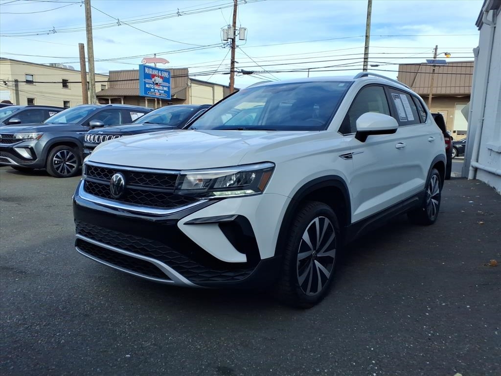 2024 Volkswagen Taos SE