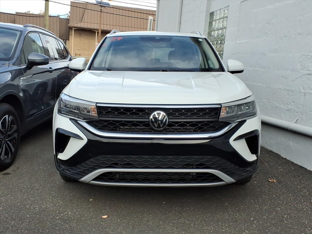 Volkswagen Taos SE FWD 2024