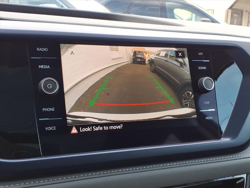 Volkswagen Taos SE FWD 2024