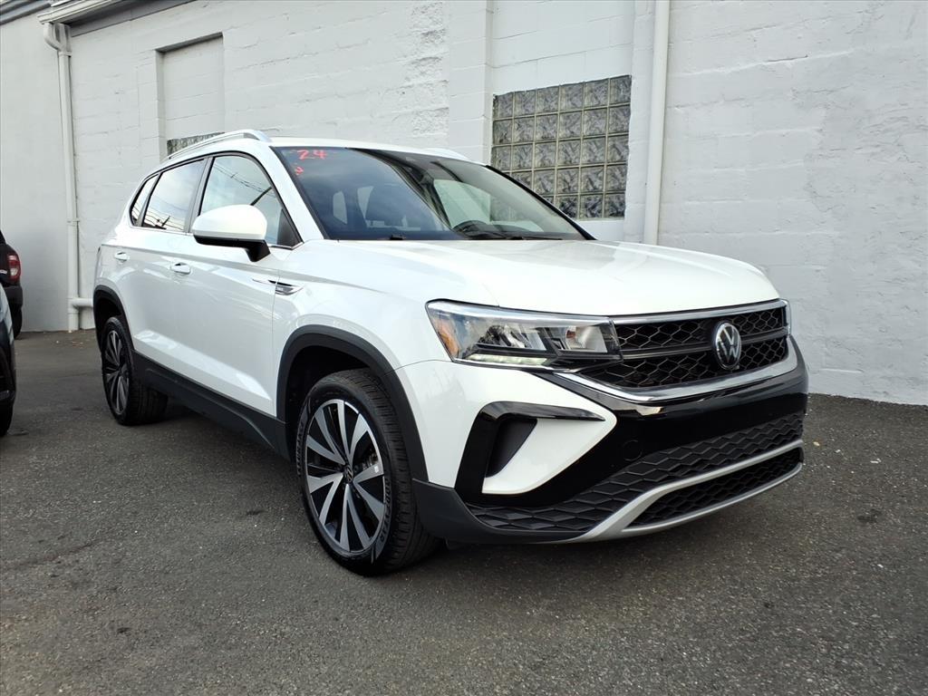 Volkswagen Taos SE FWD 2024