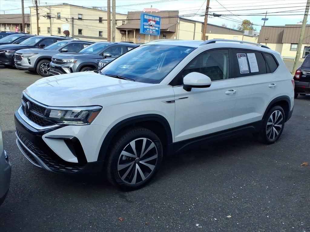 Volkswagen Taos SE FWD 2024