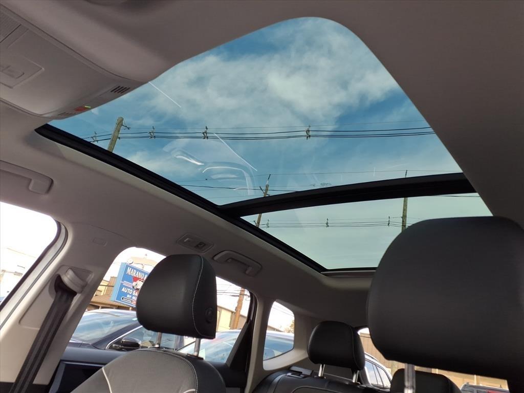 Volkswagen Taos SE FWD 2024