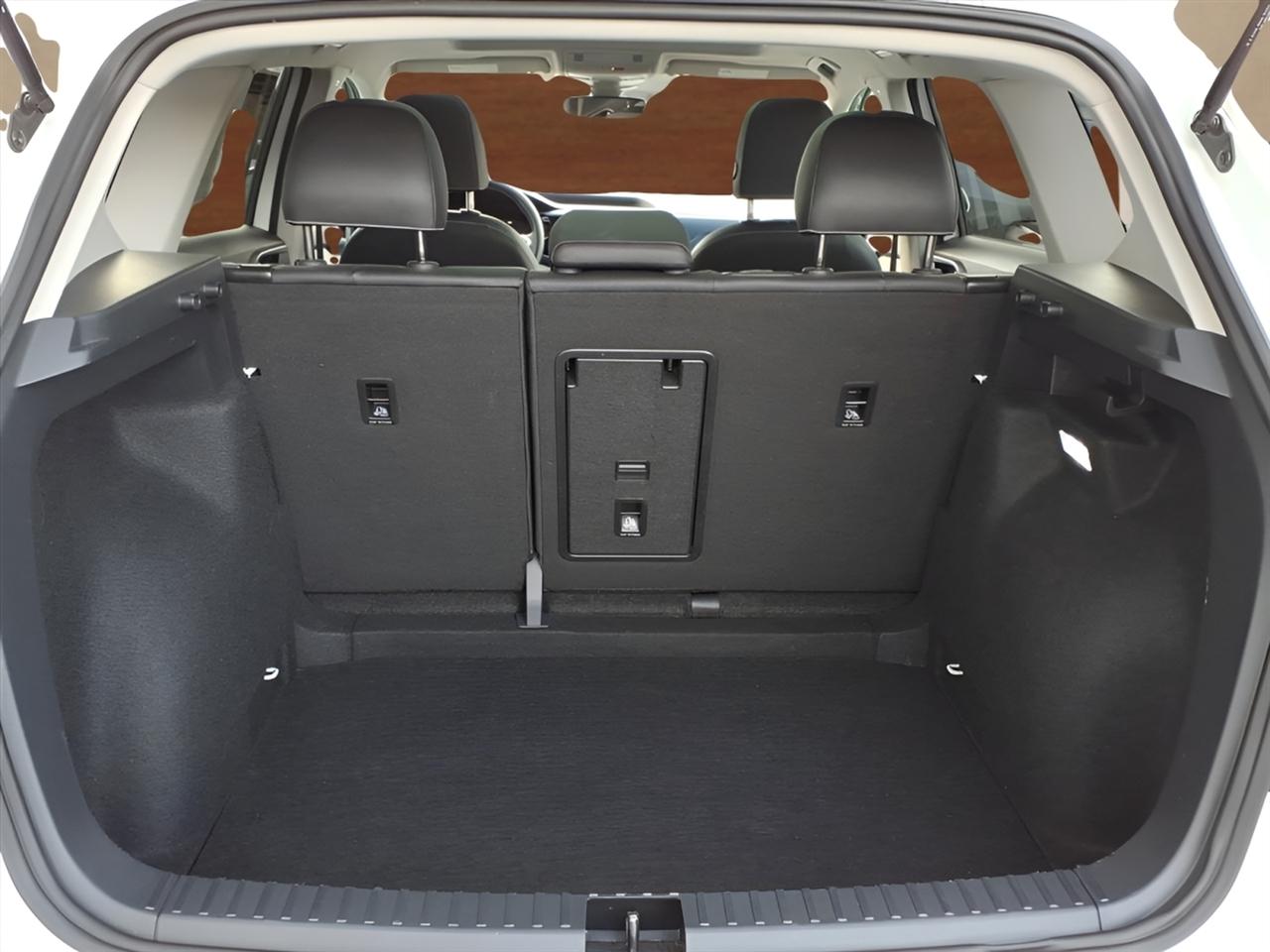 Volkswagen Taos SE FWD 2024