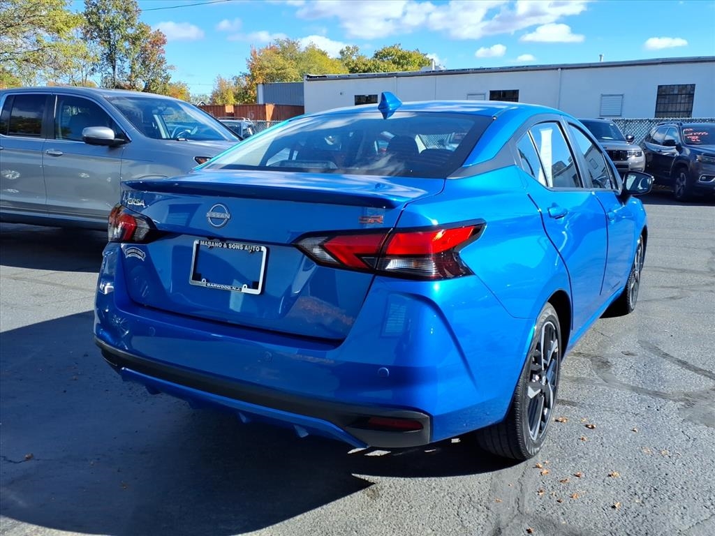 Nissan Versa SR CVT 2024 Nissan Versa SR CVT 2024